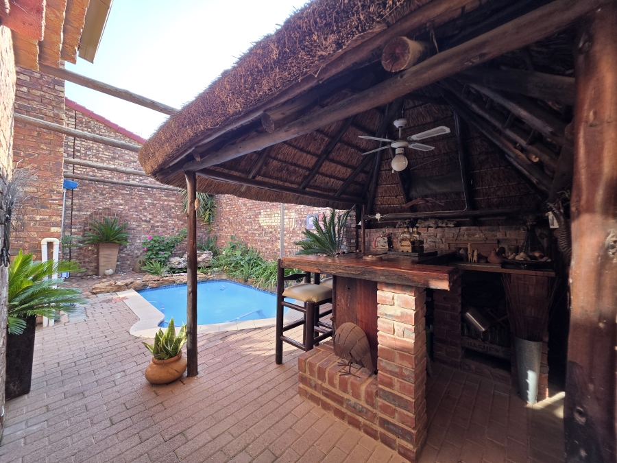 3 Bedroom Property for Sale in Riebeeckstad Free State